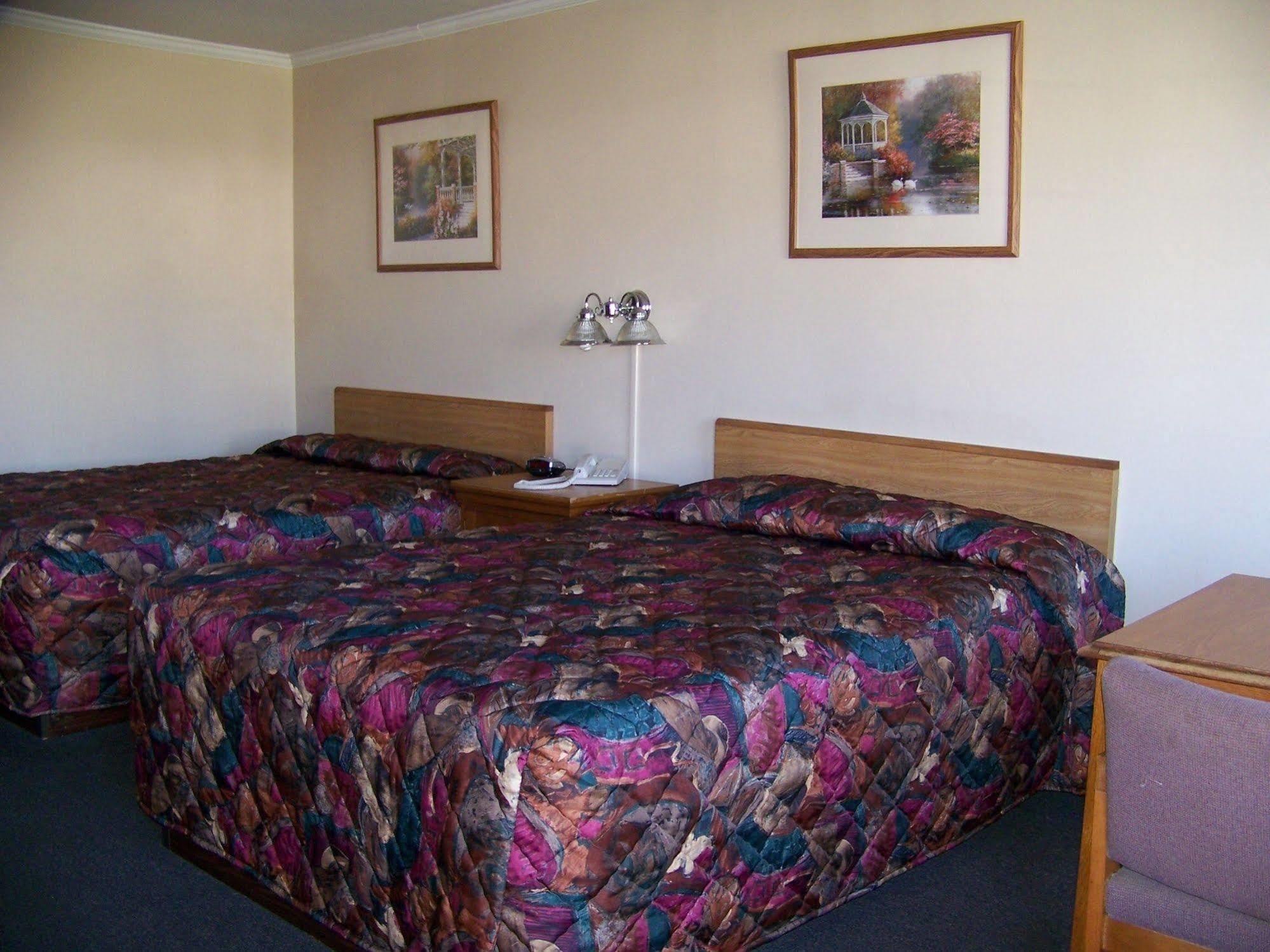 Emerald Sands Inn Milton Rom bilde